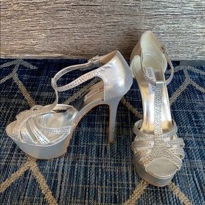 Steve Madden Cirkus Platform Heels